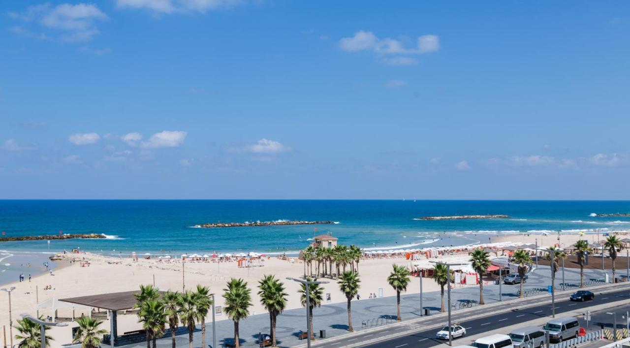 4 Bedroom Apartment On The Beach 텔아비브 외부 사진